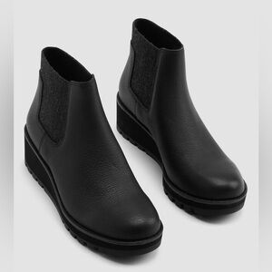 Eileen Fisher Chelsea Wedge Washed Leather Bootie Sz  11 Black Wool Elastic Side